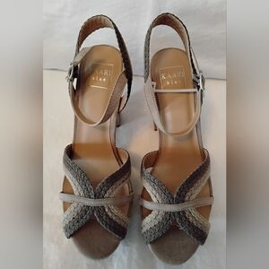 Kaari Blue Women's Taupe Rose Wedges